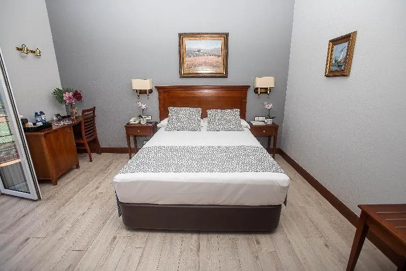 Soho Boutique Los Naranjos Malaga 3*,