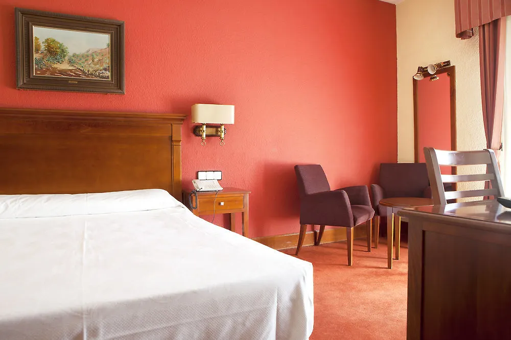 Soho Boutique Los Naranjos Malaga 3*,
